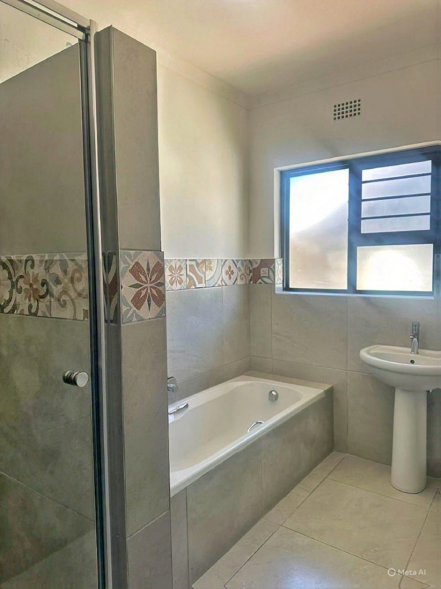 4 Bedroom Property for Sale in Panorama Western Cape